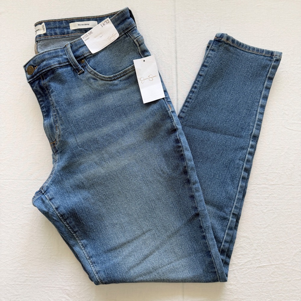 Jessica Simpson Kiss Me Skinny Jeans Womens 14/32 NWT Medium Wash Stretch Denim